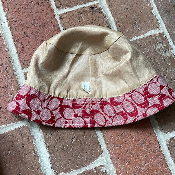 Beautiful, light weight Coach bucket hat! - Picture 3 of 3